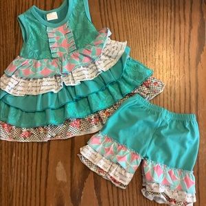 Baby girl ruffle set
